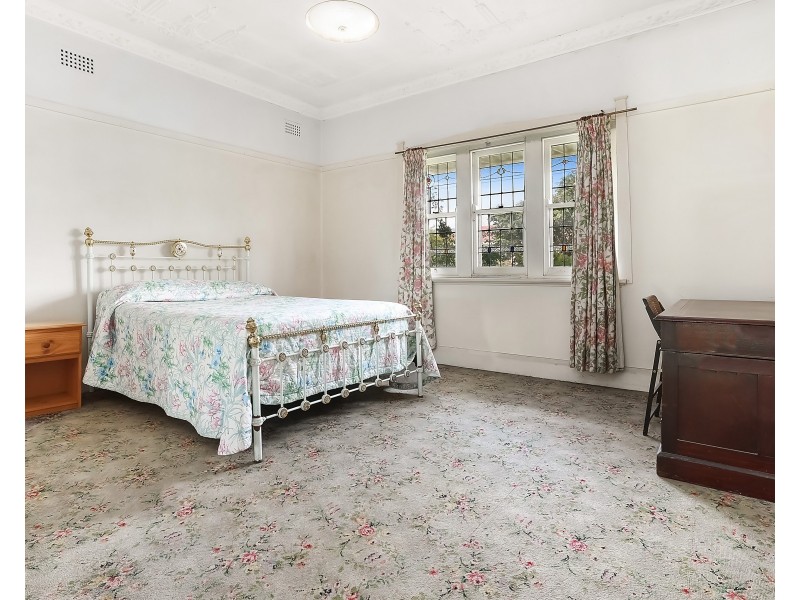 8 Besborough Avenue, Bexley NSW 2207