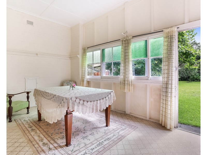 8 Besborough Avenue, Bexley NSW 2207