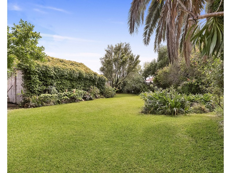 8 Besborough Avenue, Bexley NSW 2207