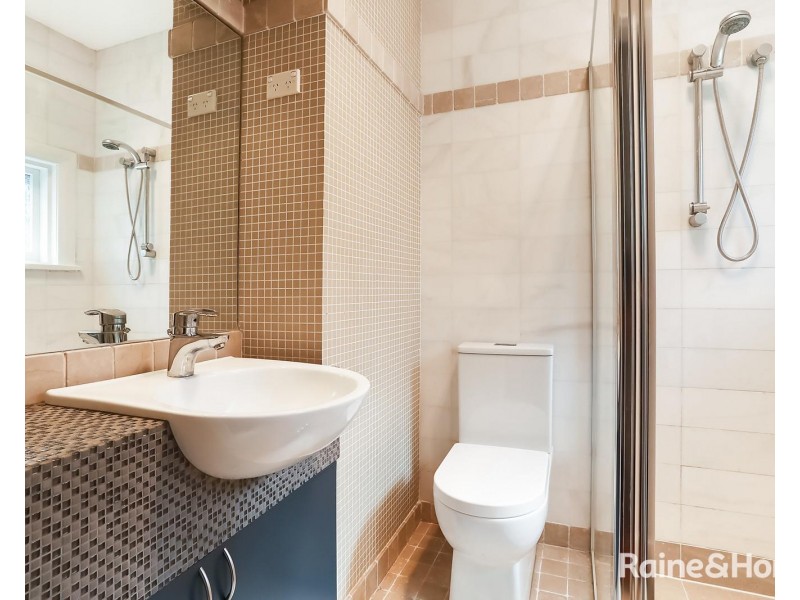 35 Jubilee Avenue, Carlton NSW 2218