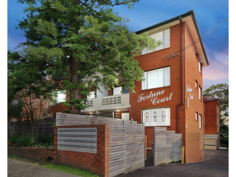 15/11 St Albans Road, Kingsgrove NSW 2208