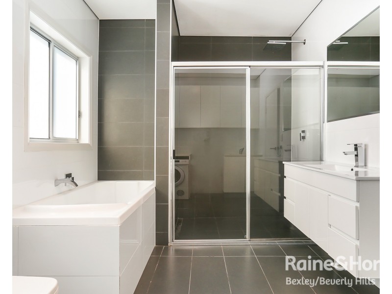 4/30 Pheasant Street, Canterbury NSW 2193