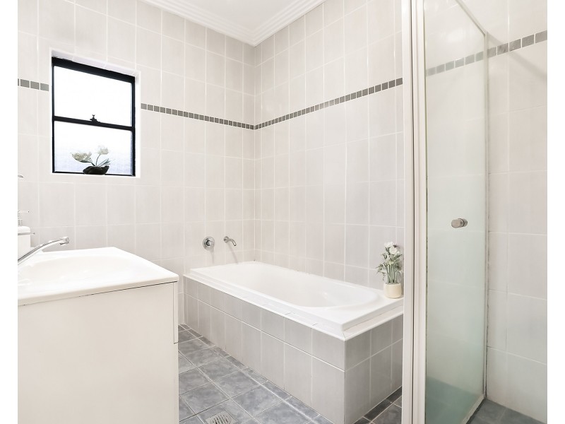 3/6 Allegra Avenue, Belmore NSW 2192