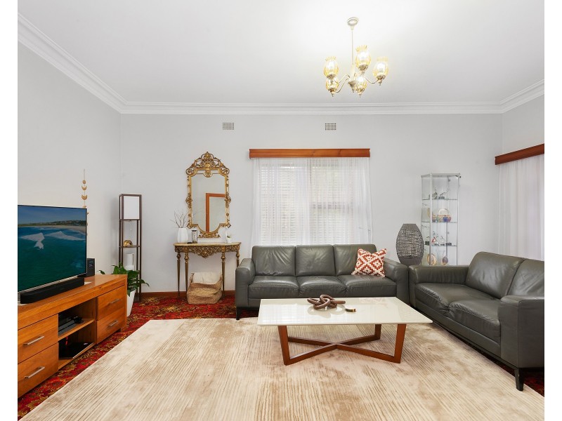 1 Besborough Avenue, Bexley NSW 2207
