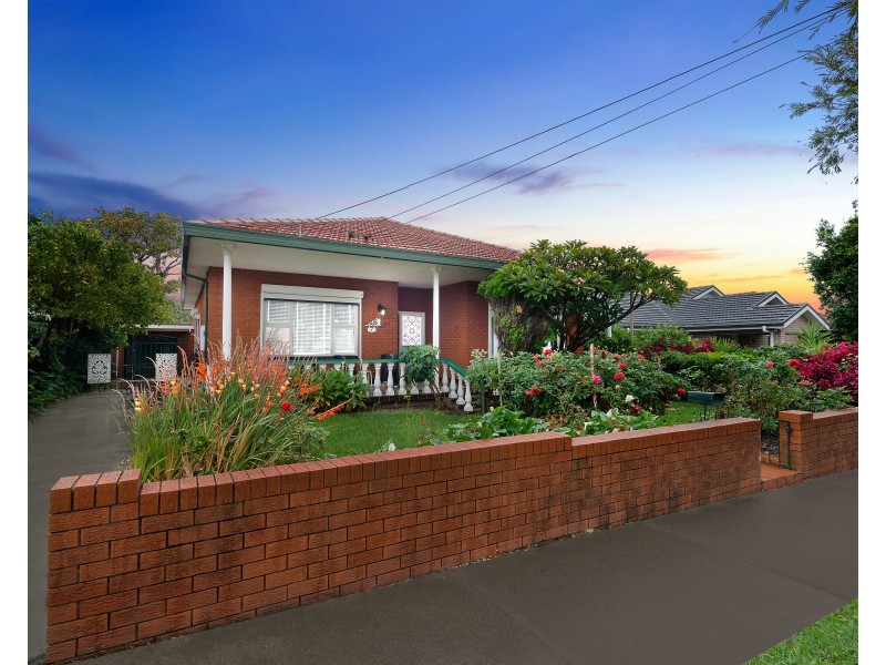 1 Besborough Avenue, Bexley NSW 2207