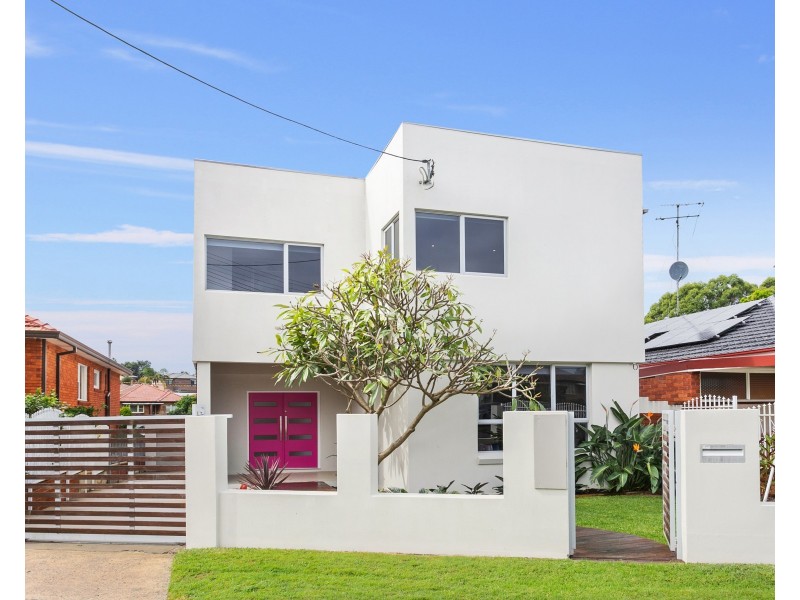 4 Flatrock Road, Kingsgrove NSW 2208