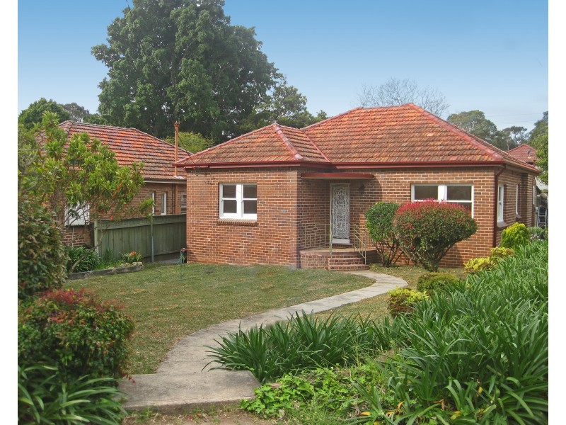 34 Monaro Avenue, Kingsgrove NSW 2208