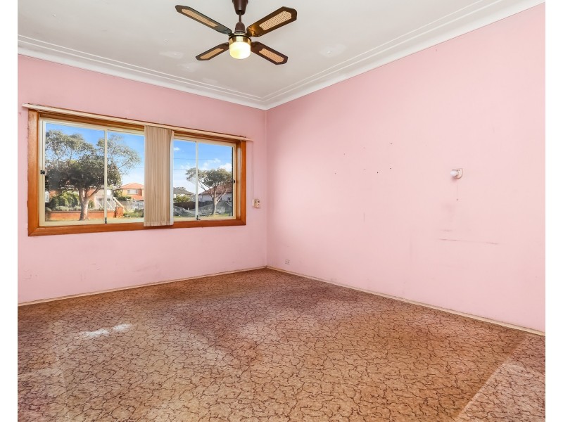 84 Staples Street, Kingsgrove NSW 2208