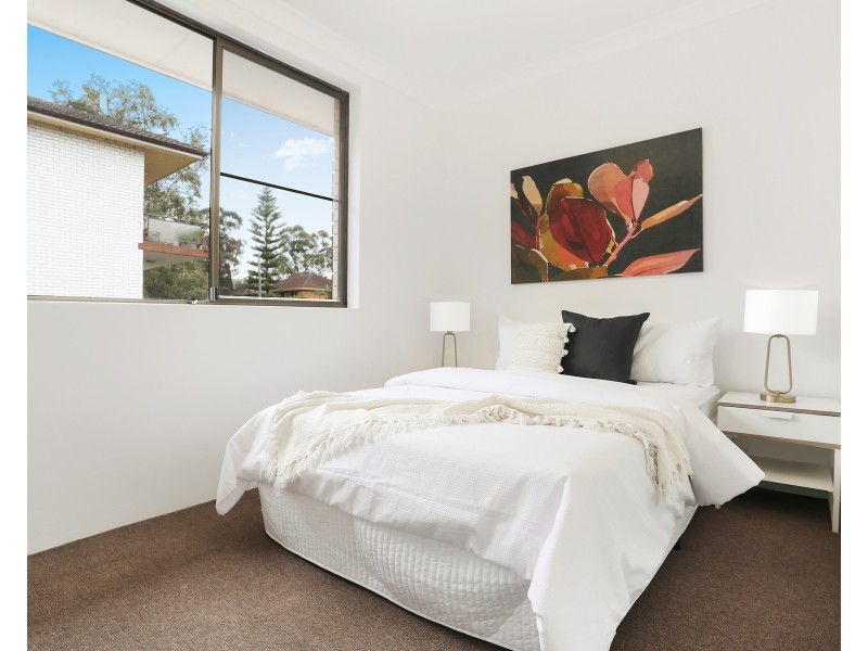 5/60 Hampton Court Road, Carlton NSW 2218