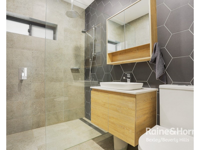 36 Monaro Avenue, Kingsgrove NSW 2208