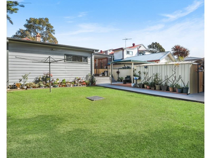 6 Highworth Avenue, Bexley NSW 2207
