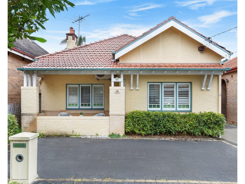 19 Bayview Street, Bexley NSW 2207
