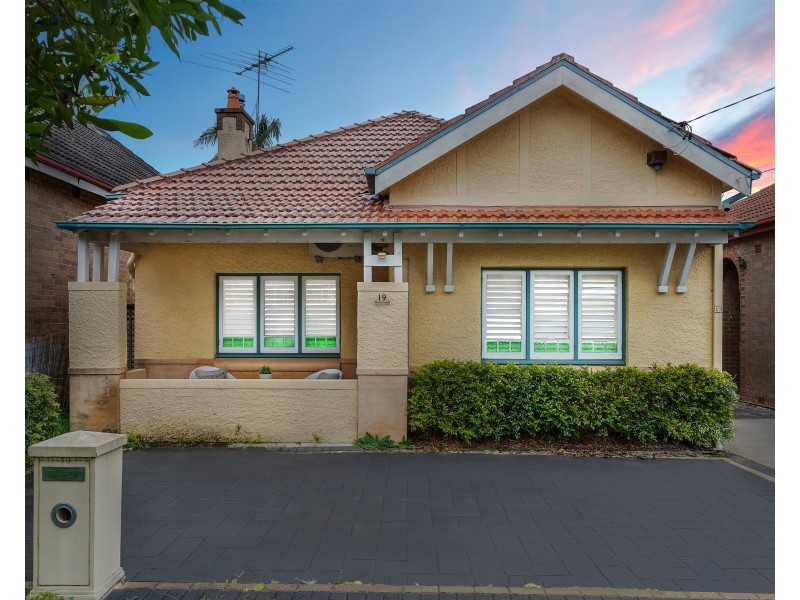 19 Bayview Street, Bexley NSW 2207
