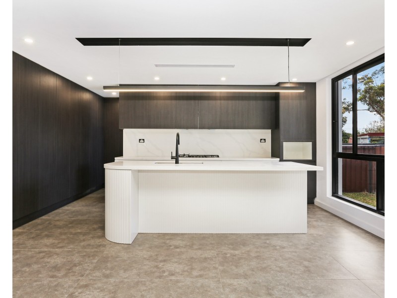 17 Illawarra Parade, Beverly Hills NSW 2209