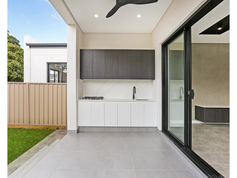 17 Illawarra Parade, Beverly Hills NSW 2209