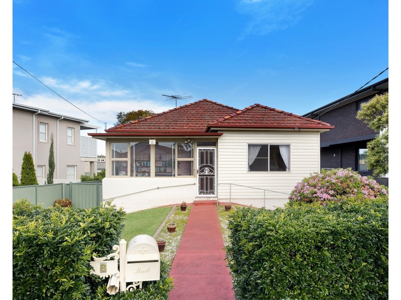 8 Wearne Street, Canterbury NSW 2193