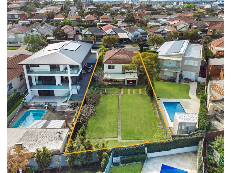 8 Wearne Street, Canterbury NSW 2193