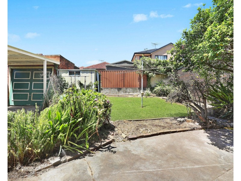 25a Basil Road, Bexley NSW 2207