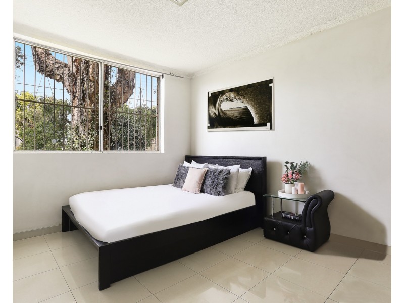 2/25-27 Phillip Street, Roselands NSW 2196