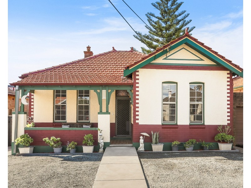 6 Highworth Avenue, Bexley NSW 2207