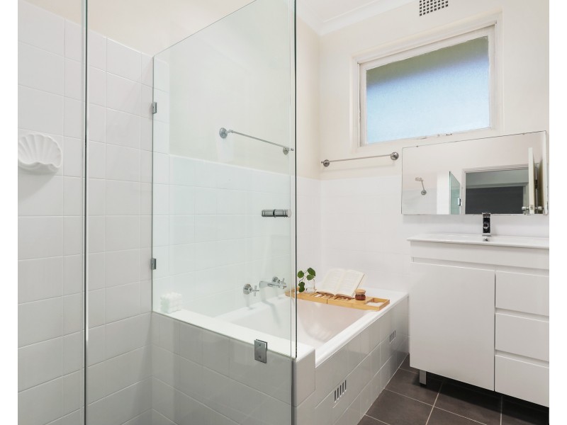 8/5 Gladstone Street, Bexley NSW 2207