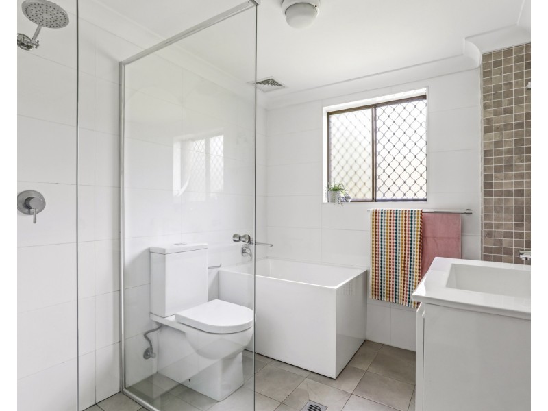 16/2 Caledonian Street, Bexley NSW 2207