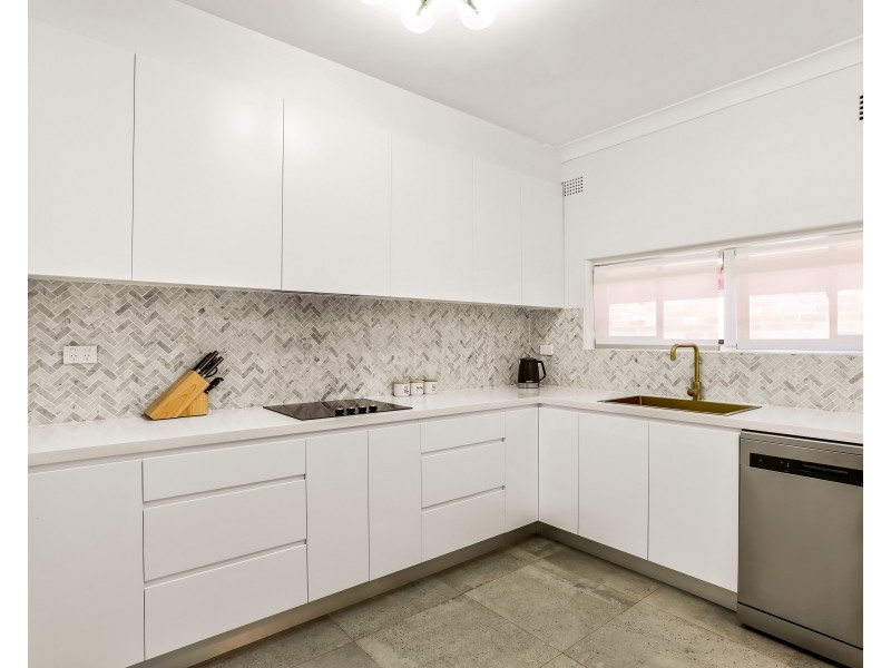 18 Bennett Street, Kingsgrove NSW 2208