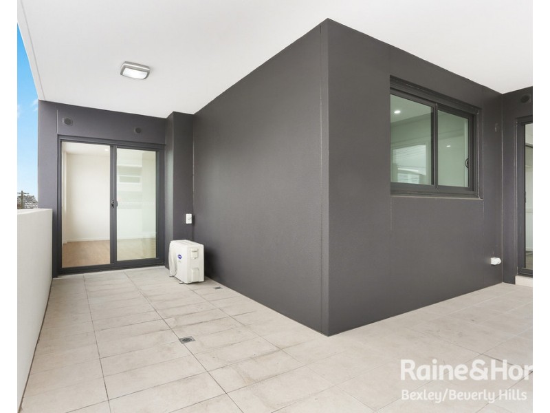 111/2A Cooks Ave, Canterbury NSW 2193