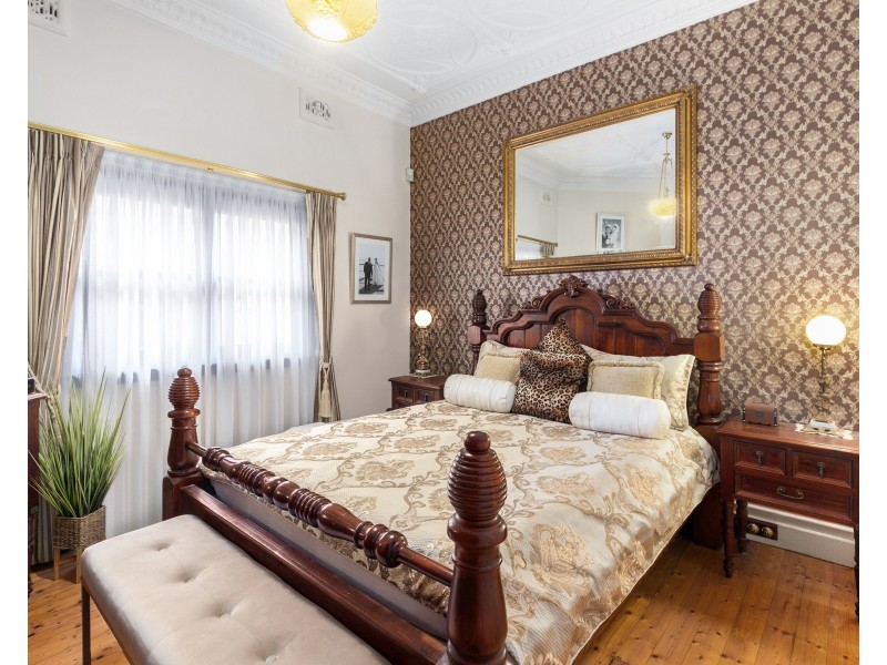 2 Henderson Road, Bexley NSW 2207