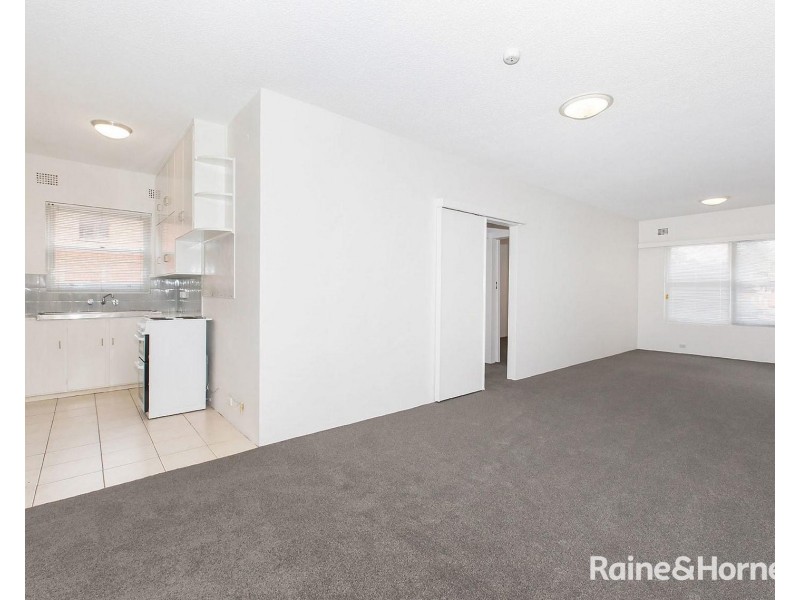 3/17 Jubilee Avenue, Carlton NSW 2218