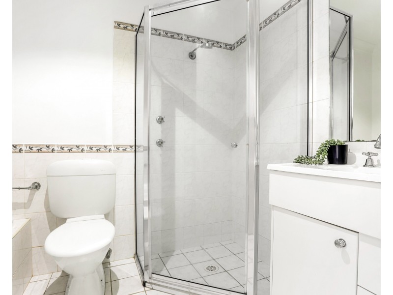 15 Barnes Avenue, Earlwood NSW 2206