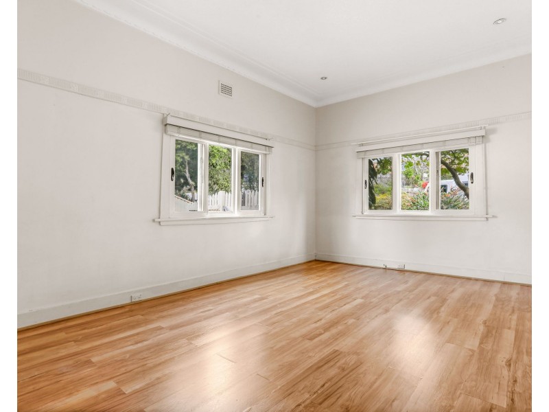 14 Vaughan Street, Blakehurst NSW 2221