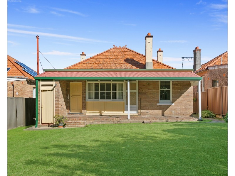 6 Carrington Street, Bexley NSW 2207