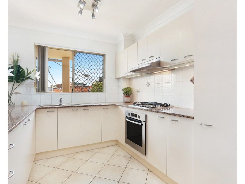 1/437 Forest Road, Bexley NSW 2207