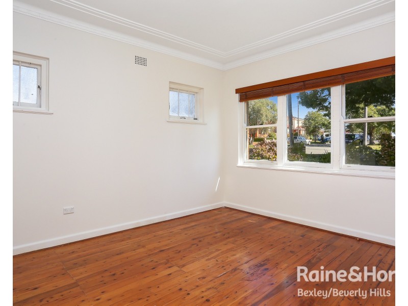 34 Midlothian Avenue, Beverly Hills NSW 2209