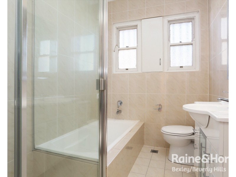 34 Midlothian Avenue, Beverly Hills NSW 2209