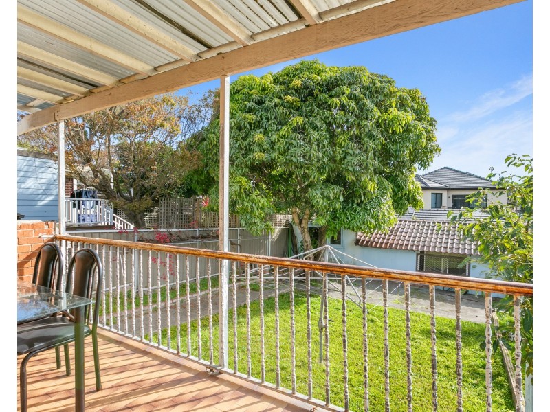 2 Henry Street, Carlton NSW 2218