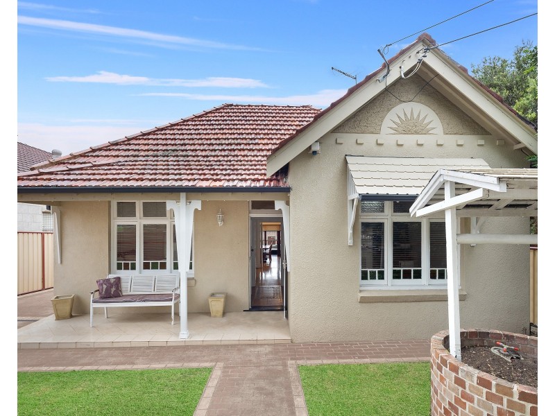 2a Godwin Street, Bexley NSW 2207