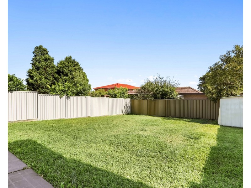 18 Bennett Street, Kingsgrove NSW 2208