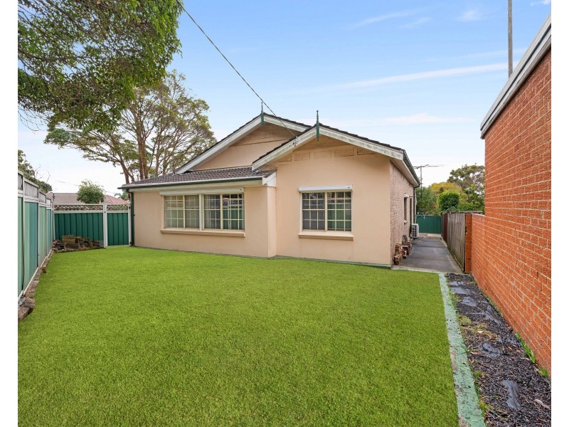 2 Kinsel Grove, Bexley NSW 2207