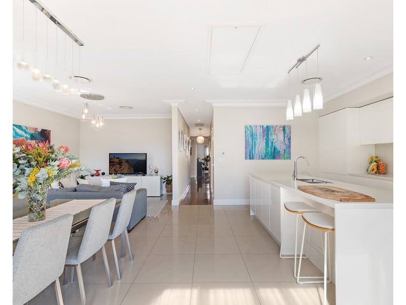 16 Simmons Road, Kingsgrove NSW 2208