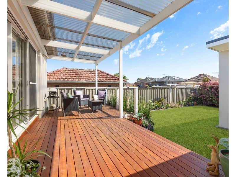16 Simmons Road, Kingsgrove NSW 2208