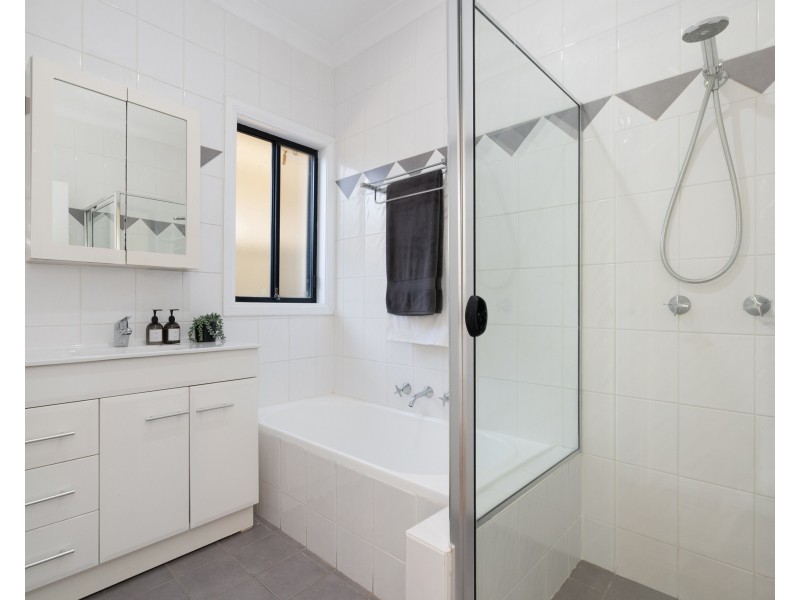 2/94 Caledonian Street, Bexley NSW 2207