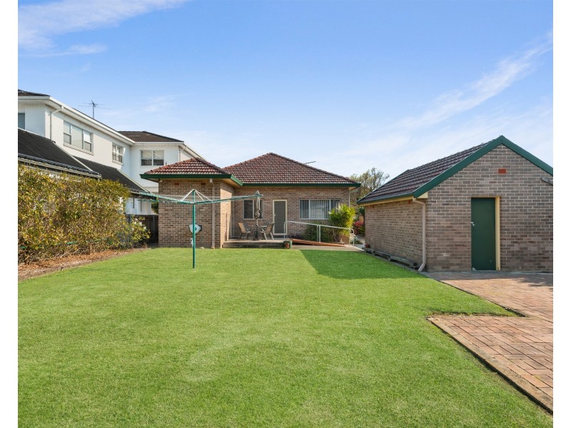 12 Besborough Avenue, Bexley NSW 2207