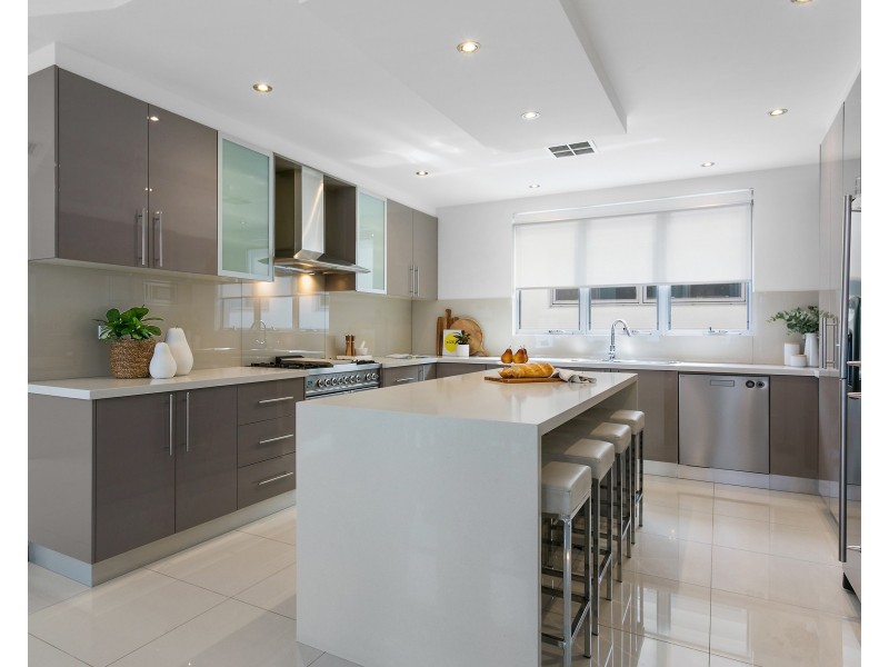 10 Illawarra Parade, Beverly Hills NSW 2209