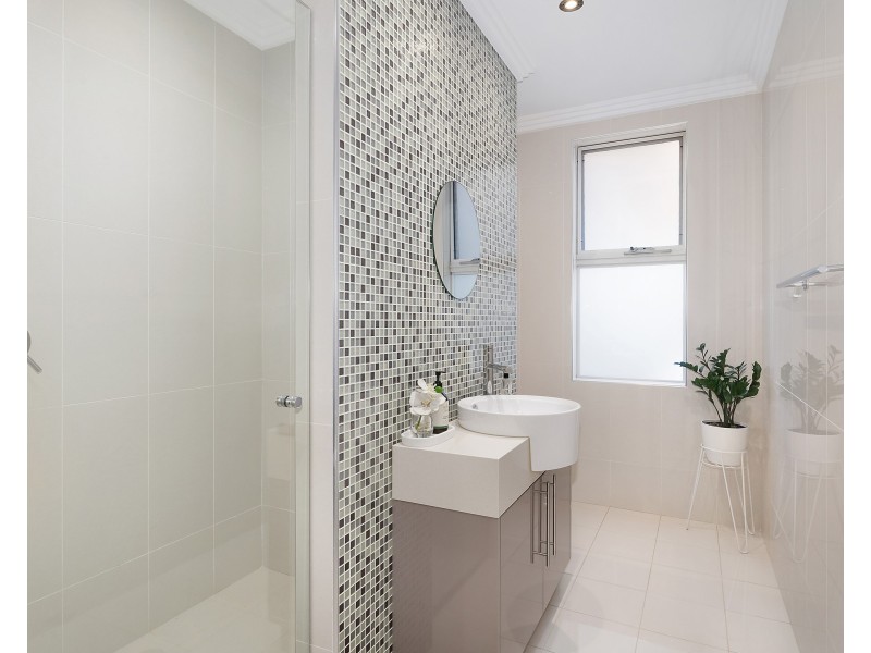 10 Illawarra Parade, Beverly Hills NSW 2209