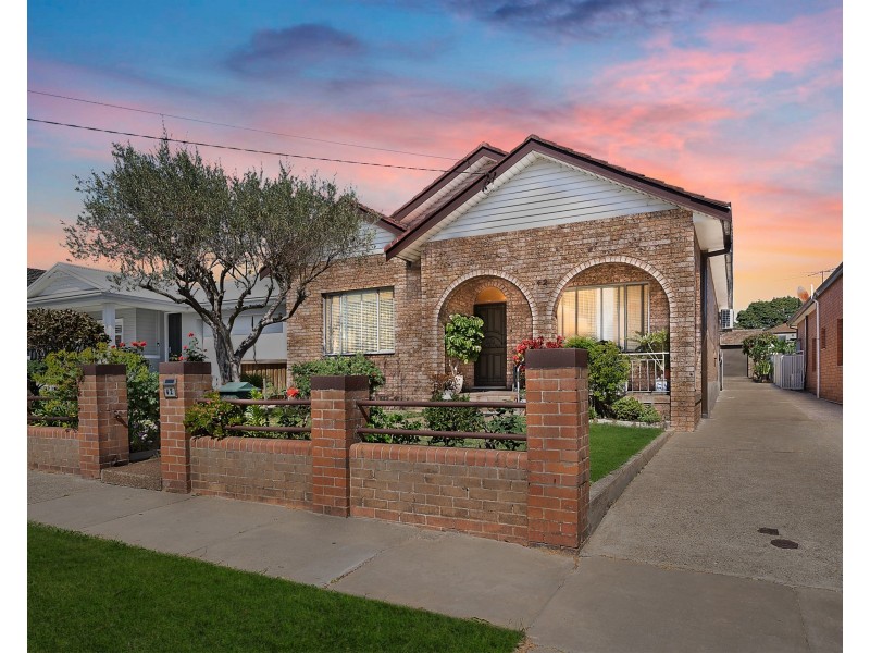 42 Sackville Street, Bardwell Valley NSW 2207