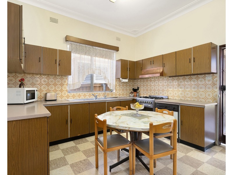 42 Sackville Street, Bardwell Valley NSW 2207