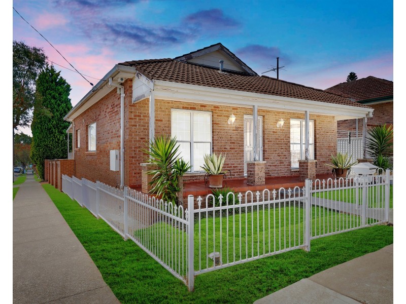 18 Ellerslie Road, Bexley NSW 2207