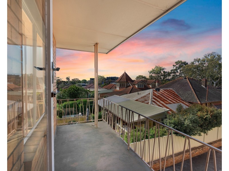 12/10 Dunmore Street, Bexley NSW 2207